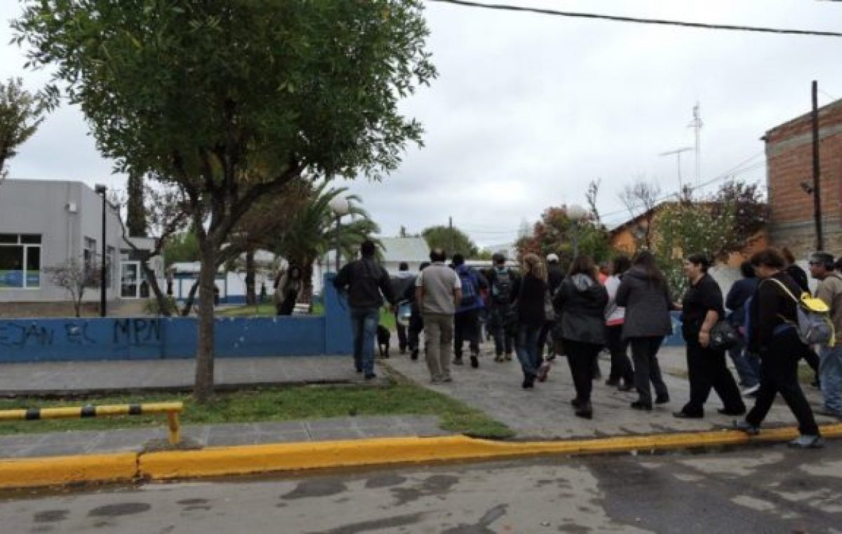 Los municipales de Plottier analizan la nueva oferta de Peressini