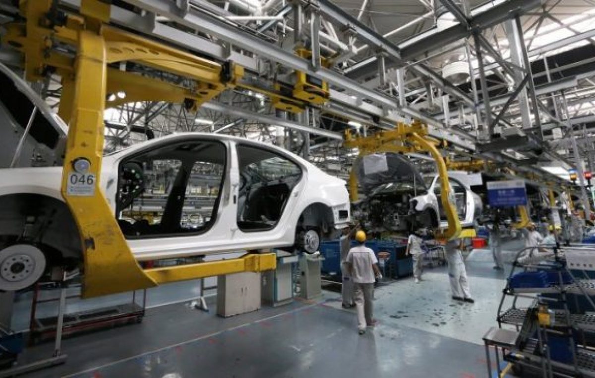 La utilización de la capacidad instalada en la industria es la menor en siete años
