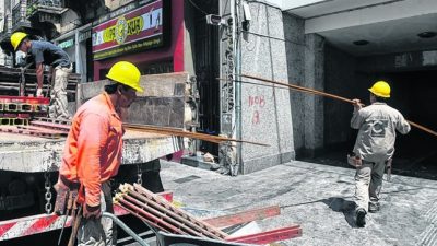 Construcción y comercio: febrero arrasó con los «brotes verdes»