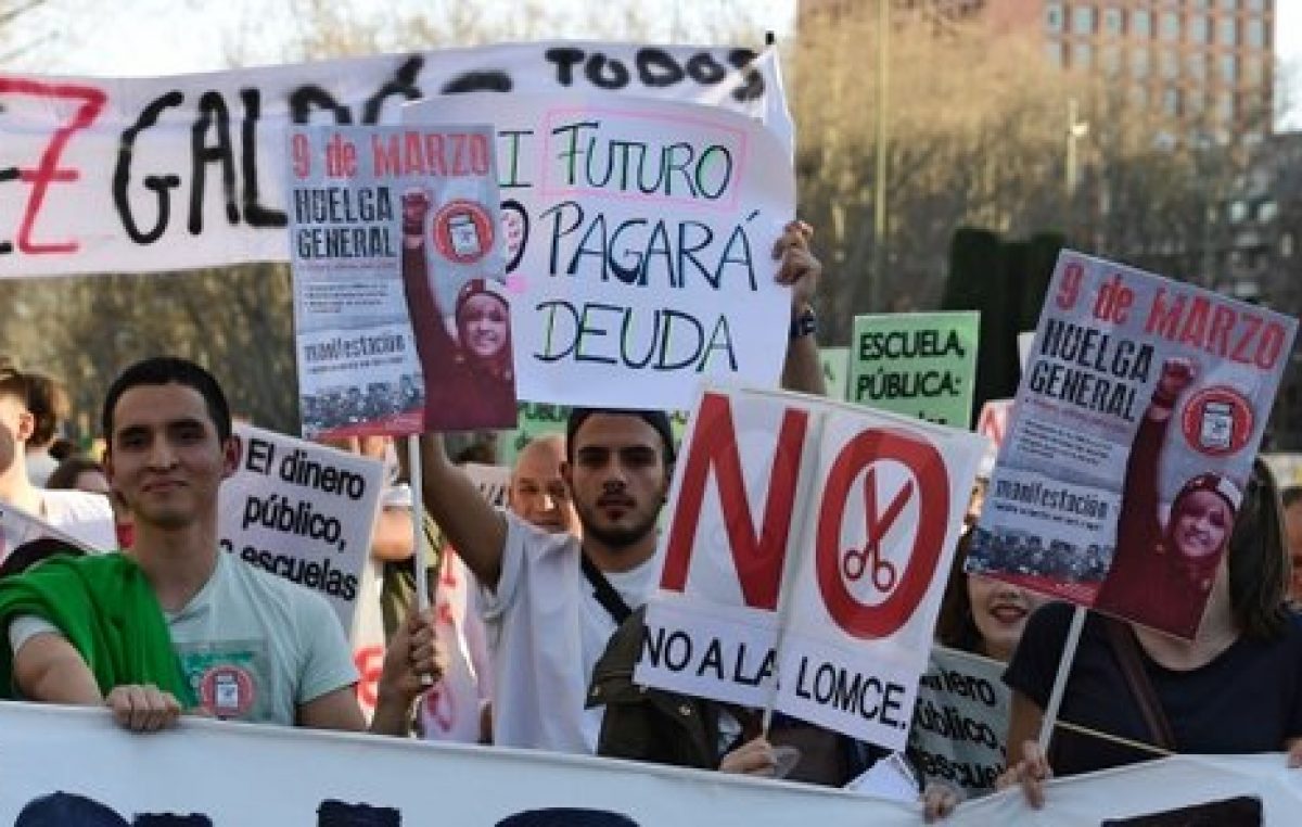 Protestas en España y críticas a Rajoy por los recortes en educación