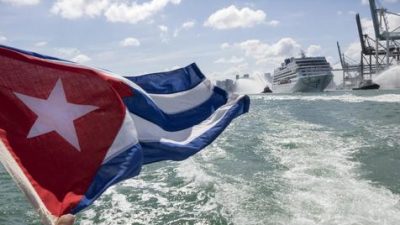 Cuba festeja el «primer millón» de turistas en dos meses