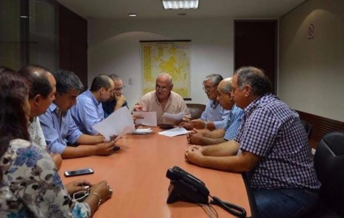 Municipales de Salta acuerdan una suba del 16%