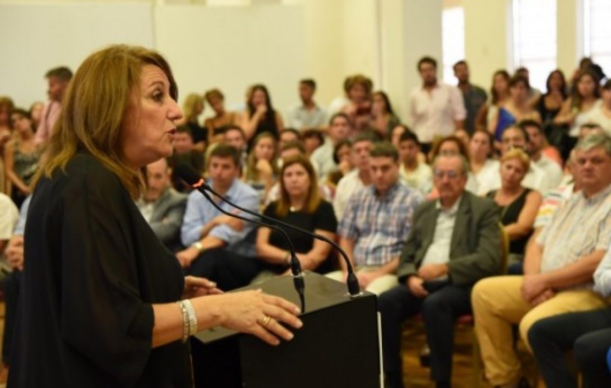 Rosario: Fein mintió sobre el viaje a Europa