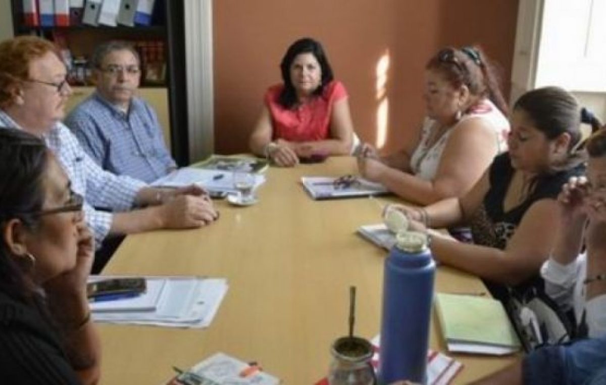 Corrientes: Paritarias y retroactivo para calmar las aguas