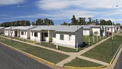 Se realizó una reunión para abordar la ejecución de nuevas viviendas para trabajadores municipales entrerrianos