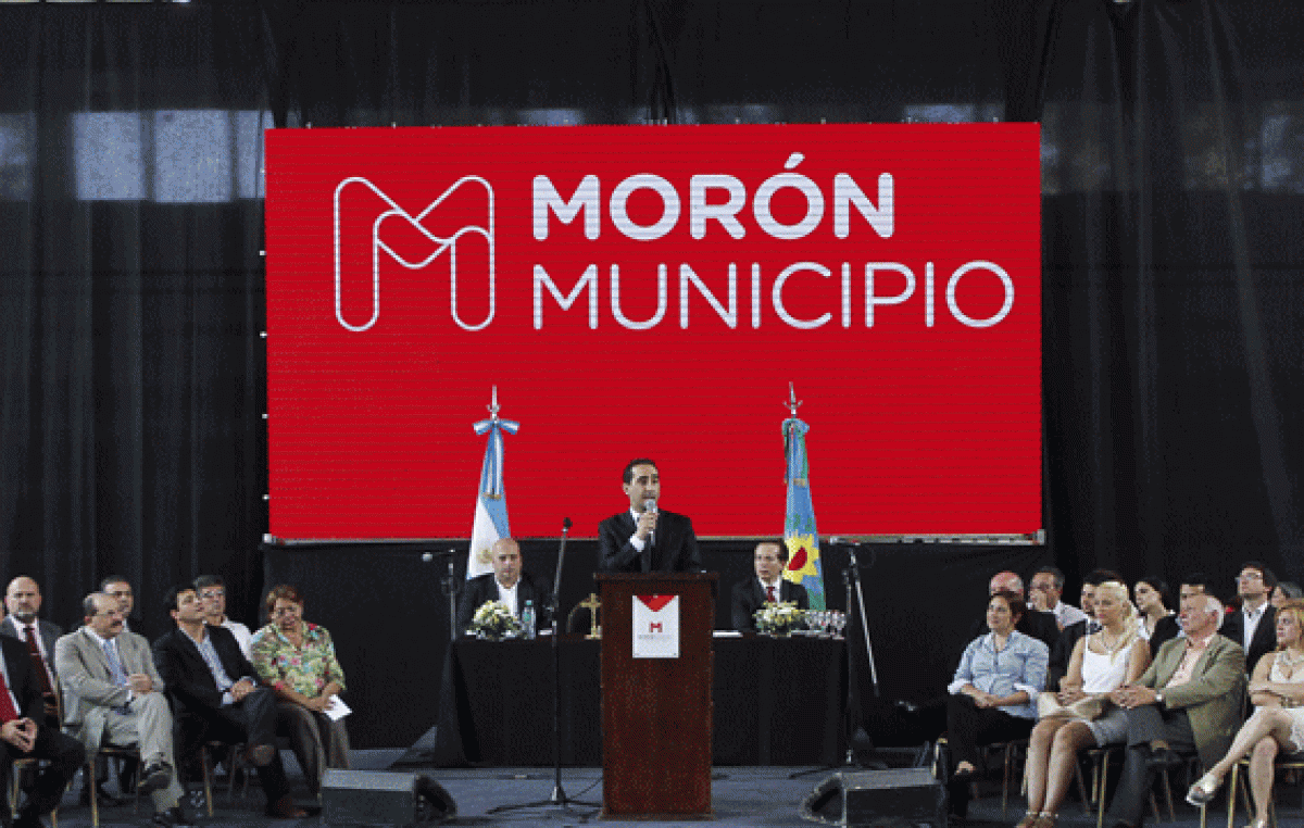 Morón: Tagliaferro se aumentó el sueldo un 100% y no quiere difundir cuánto cobran sus funcionarios