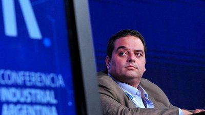 Por qué les apuntan a las paritarias
