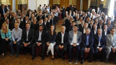 Buenos Aires: Mensaje de provincia a los intendentes por las paritarias: «Recomendamos el acuerdo que se hizo con los estatales»