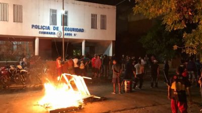 Brutal represión de la Policía Bonaerense en comedor comunitario en Lanús