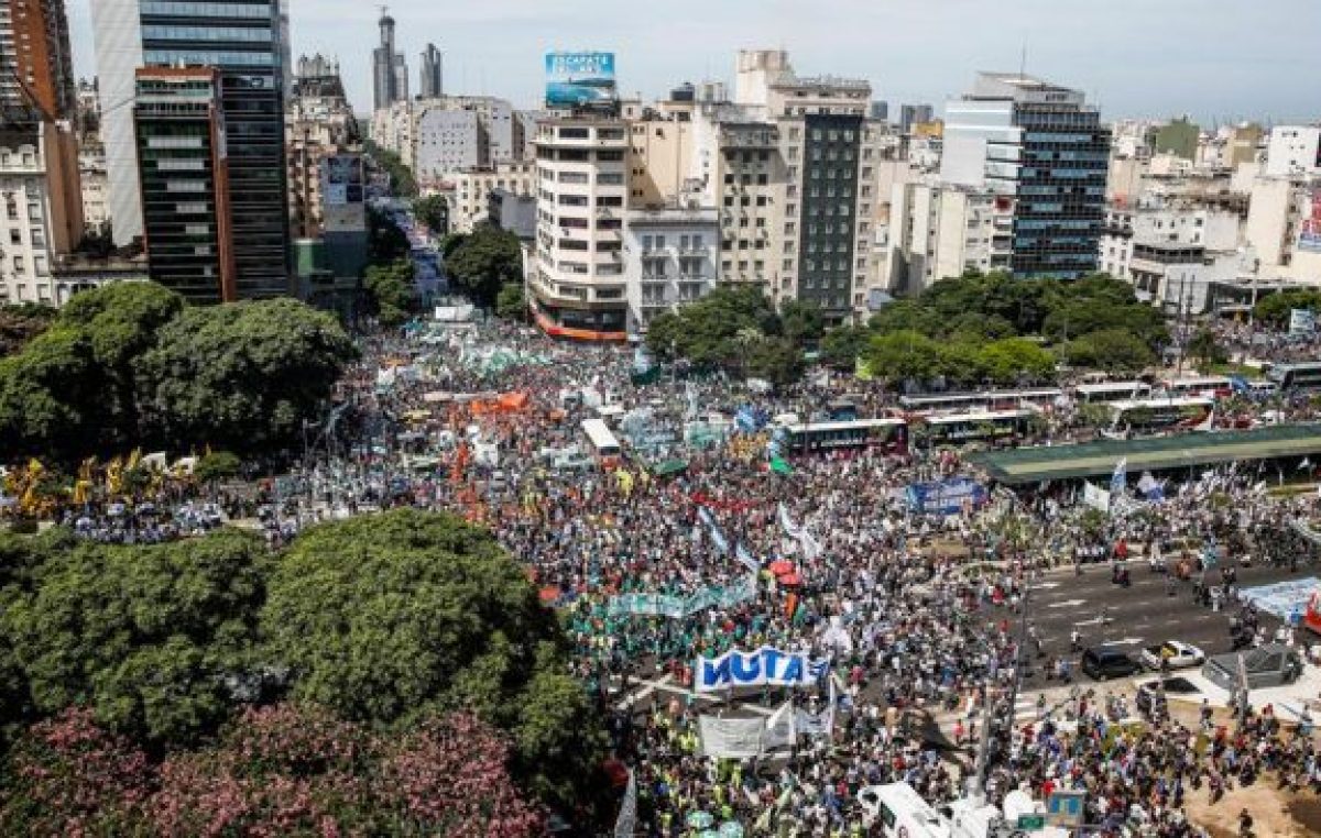 Un multitudinario reclamo contra el Gobierno