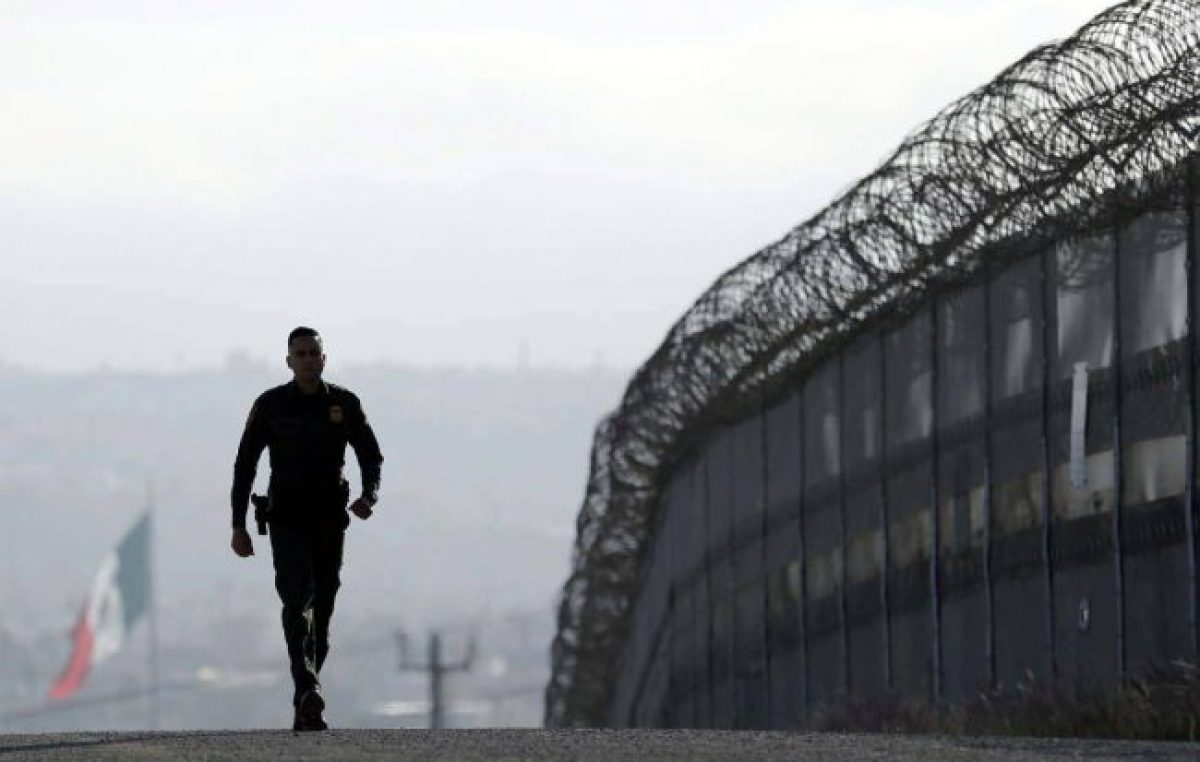 Conmoción en los latinos de EEUU por nuevo decreto migratorio