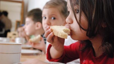 Cambiarán la dieta alimentaria en los comedores municipales de Santiago