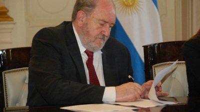 Son 14 los intendentes pampeanos que recibieron ayuda directa de Nación