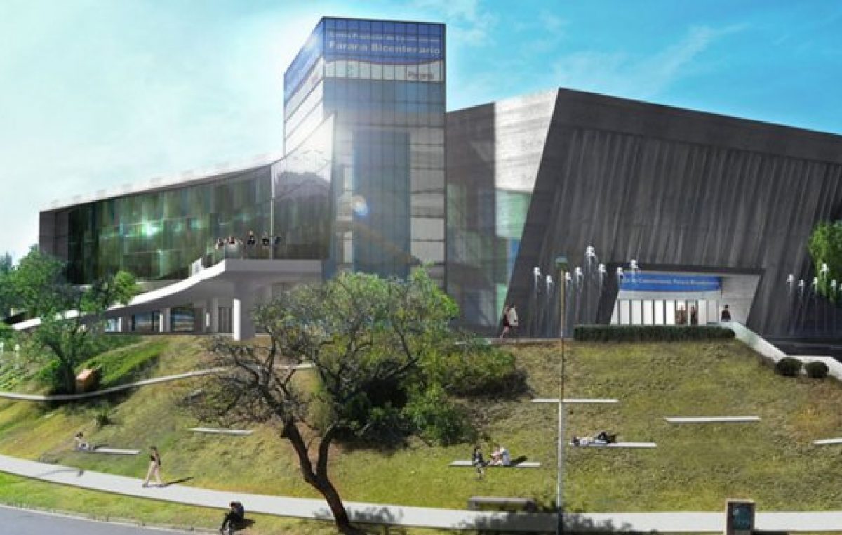 Bordet anunció la inauguración del centro de convenciones de Paraná