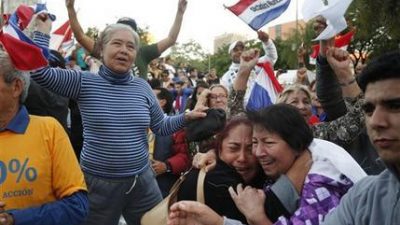 Diputados paraguayos rechazan enmienda para reelección de Cartes