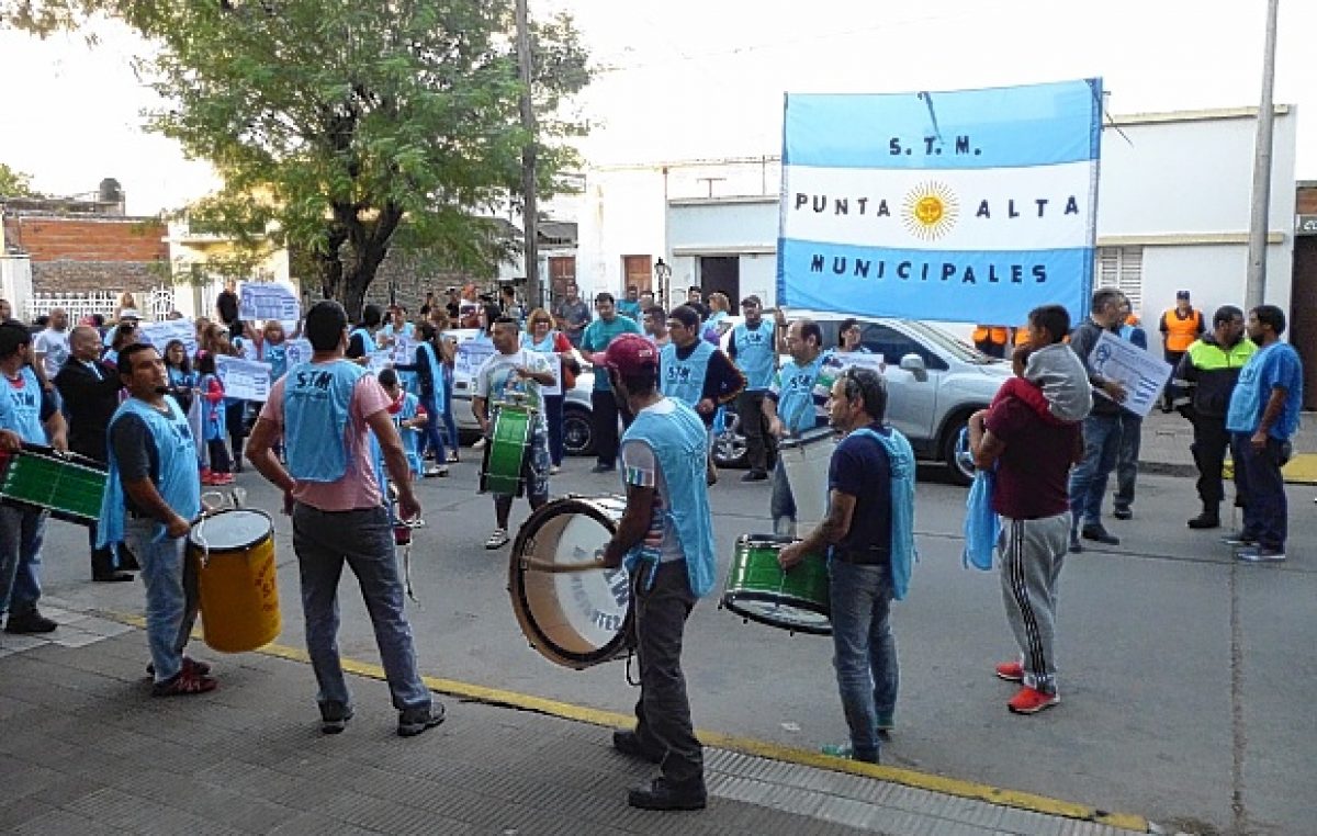 Punta Alta: “Con este acuerdo del 18%, lo único que se hizo fue alimentar el fuego”