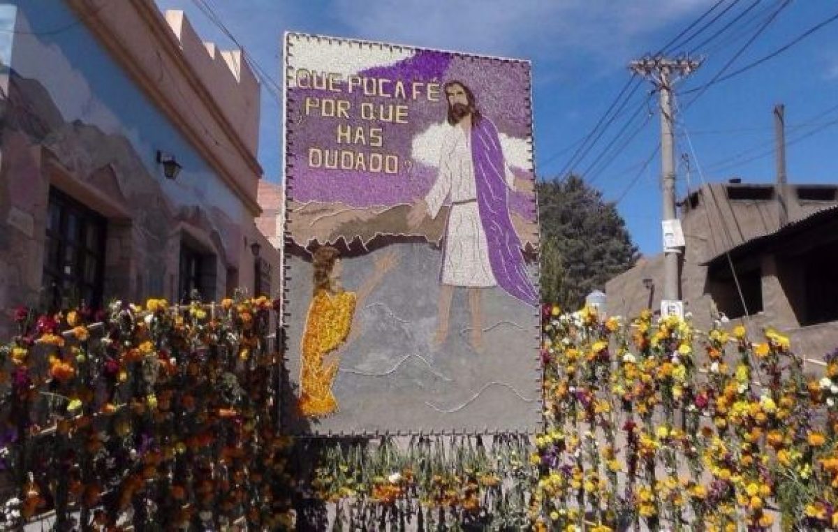 Las esquinas de Tilcara en Pascua