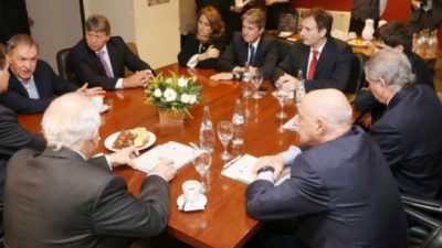 La Intendenta de Rosario reclama que las ciudades tengan voz en el debate por una reforma tributaria