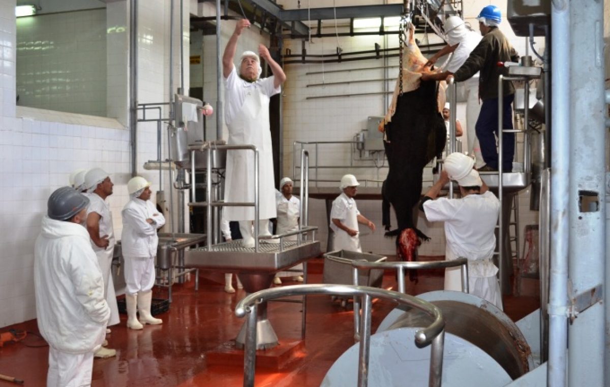Preocupa en Tres Lomas el cierre de un frigorífico jaqueado por la crisis y los tarifazos