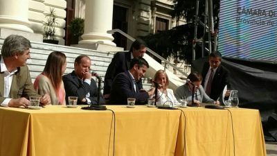 La Legislatura bonaerense encarará campañas y financiará a municipios para combatir la violencia de género