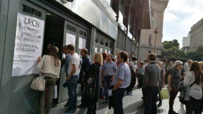 En medio de un clima de fuerte tensión, el Indec despidió a 80 trabajadores