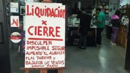«Gracias Macri»: la amarga ironía de una librería rosarina que debe cerrar sus puertas