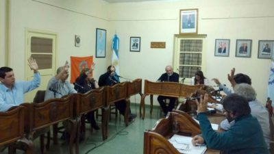 Esquel: Aprueban suspensión al concejal Parisi y comisión investigadora definirá si será destituido