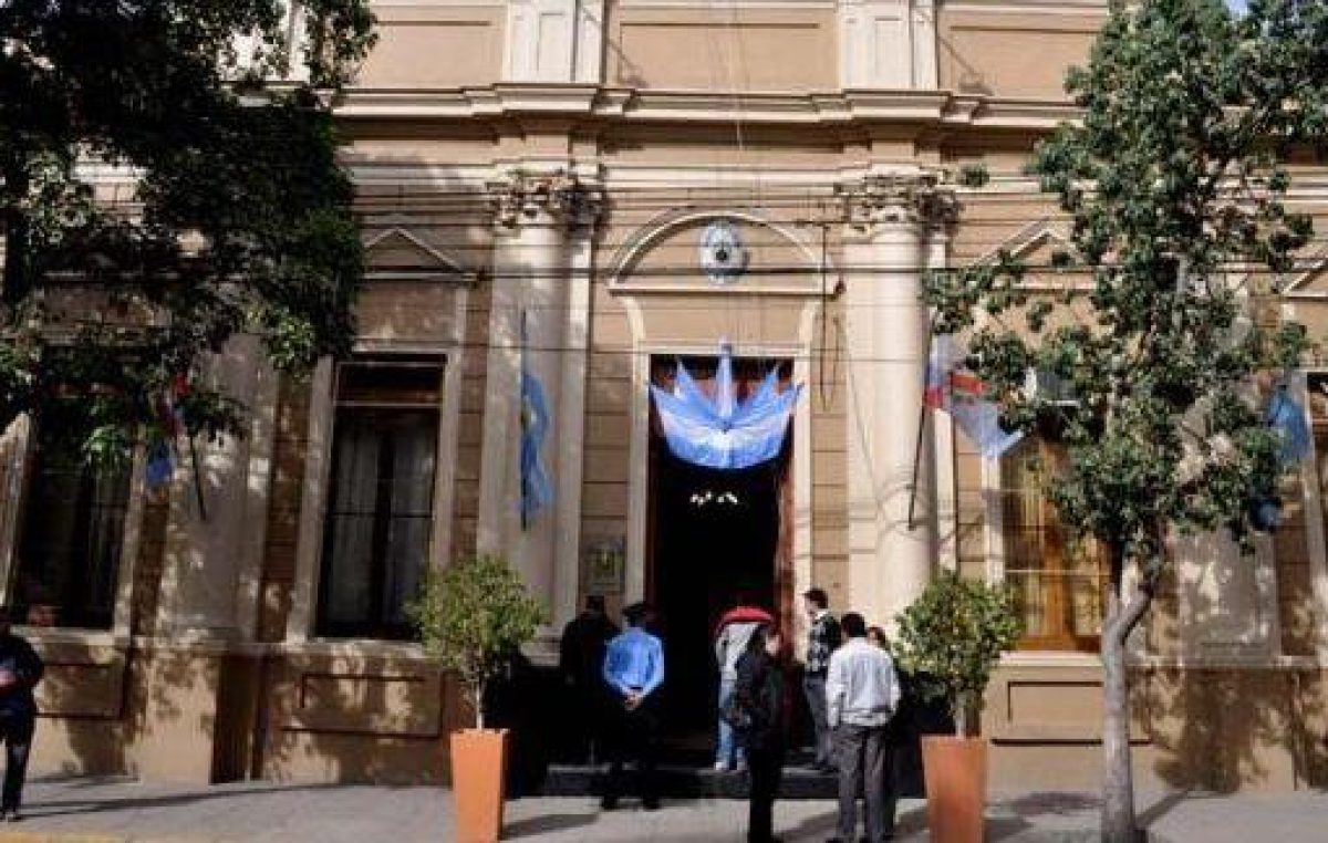 La oposición reclama modificar la coparticipación municipal de La Rioja