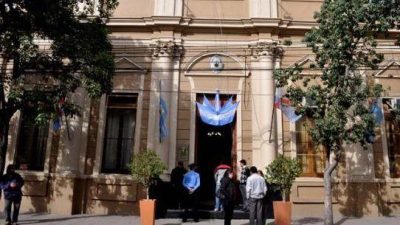 La oposición reclama modificar la coparticipación municipal de La Rioja
