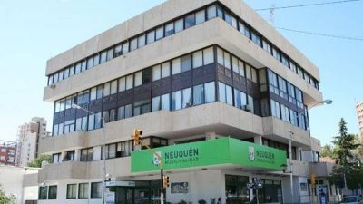 El intendente de Neuquén les descontará el día a los municipales que se sumen al paro