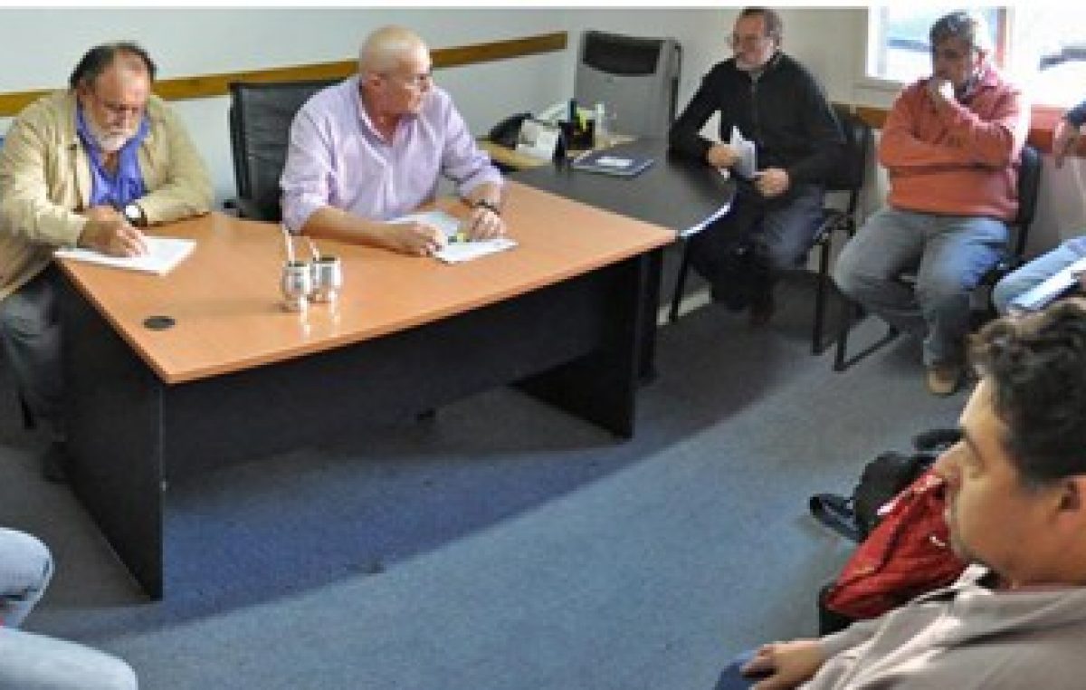 Los gremios analizan la propuesta de aumento del Municipio de Rawson