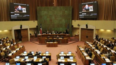Diputados chilenos estudiarán reducción de jornada laboral
