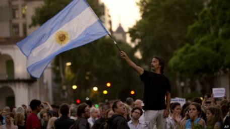 Las marchas y la grieta