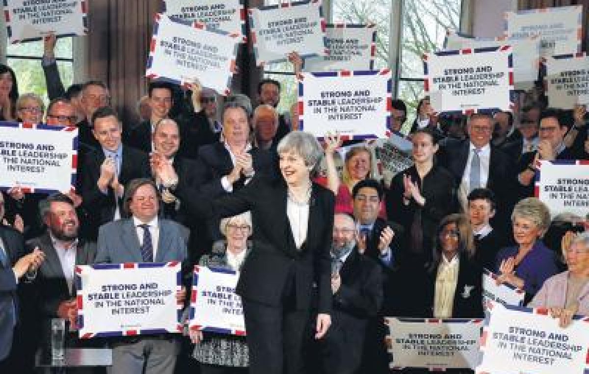El Parlamento británico respaldó a May
