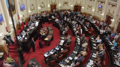 Córdoba: Una dieta de legislador equivale a 5 salarios docentes