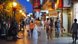 Los comerciantes correntinos revelan que no hay forma de repuntar las ventas