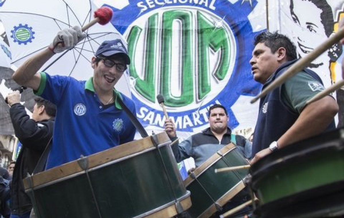 La falta de acuerdos reaviva la conflictividad por aumentos de salarios