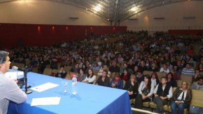 Cerca de 500 municipales de Resistencia se capacitan en gestión