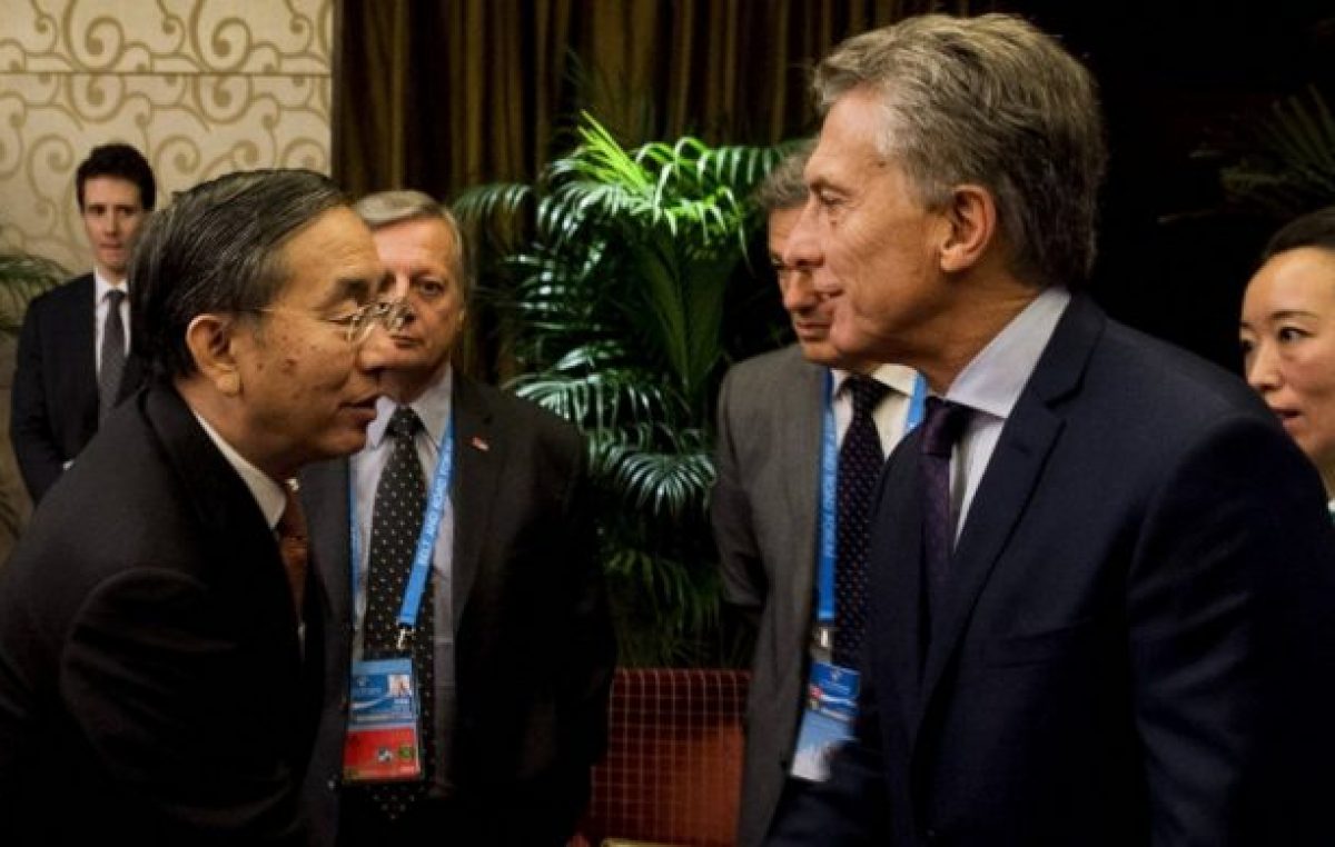 China advirtió a Macri que si quiere inversiones tiene que respetar lo que firmó Cristina