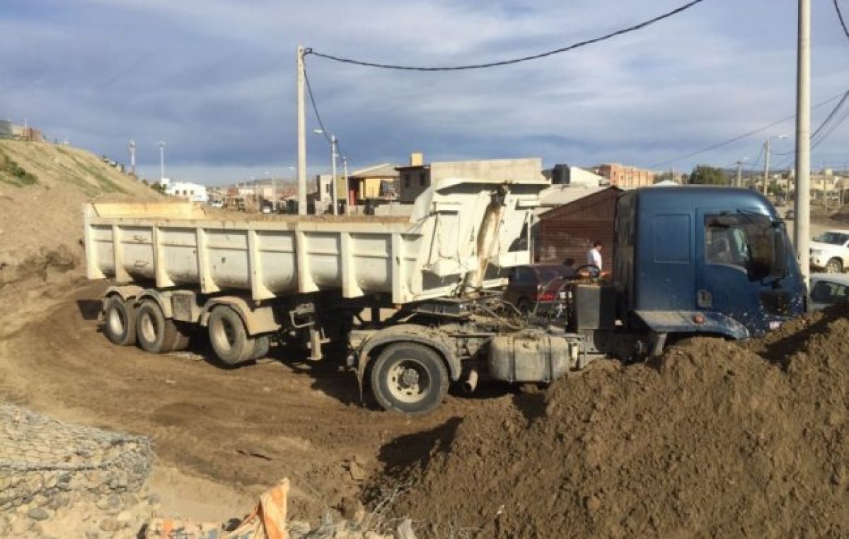 En un mes de trabajo, Comodoro logró rehabilitar el 95% de la traza vial