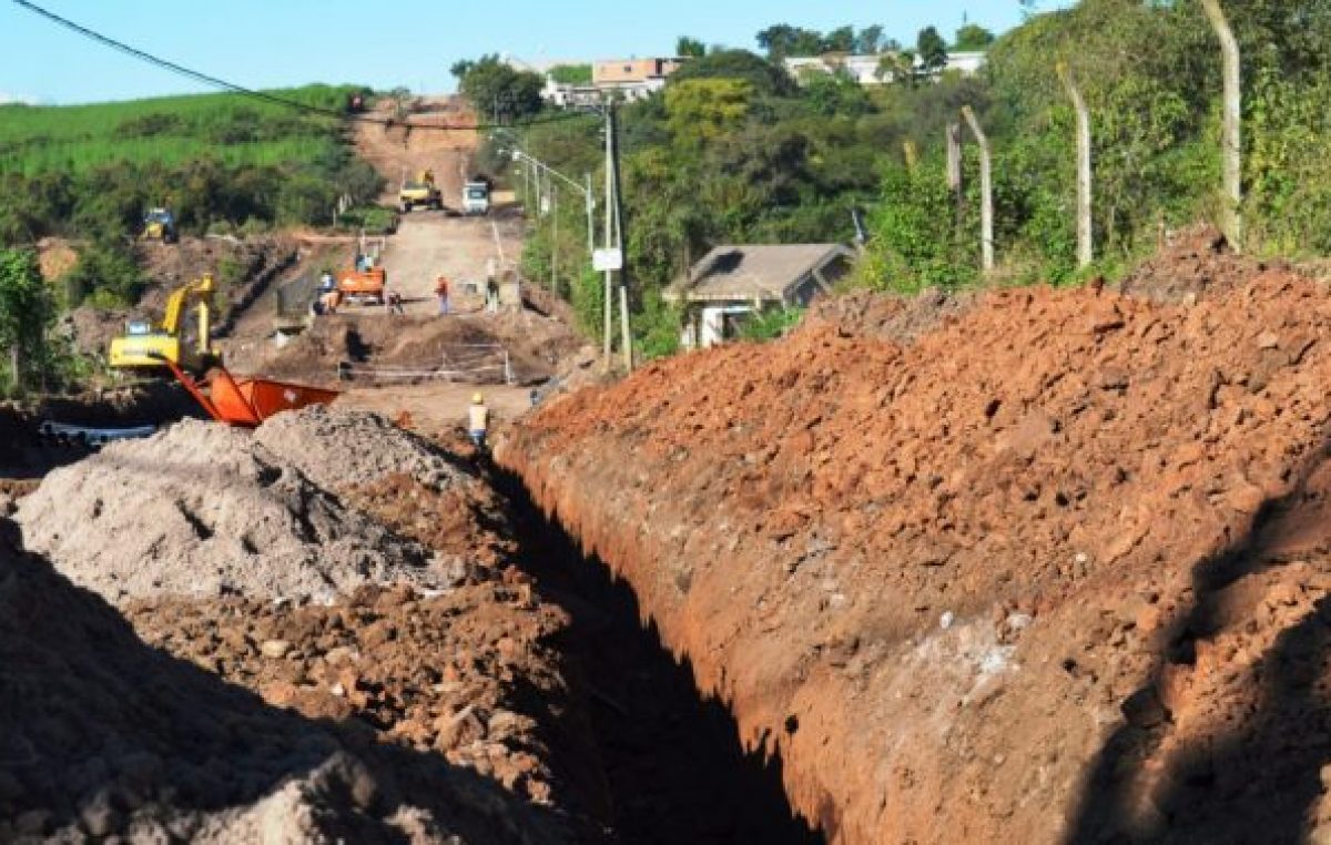 Jujuy: Instalan acueducto y desagües para Alto Comedero