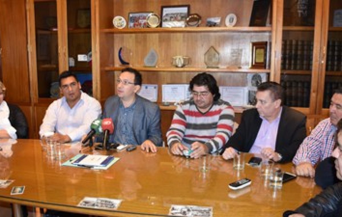 El Municipio de Trelew cerró con los gremios un 18 % de aumento salarial