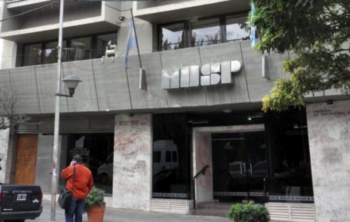 Neuquén les envió $1869 millones a los intendentes