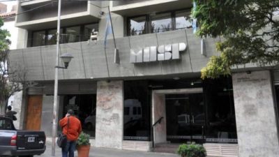 Neuquén les envió $1869 millones a los intendentes