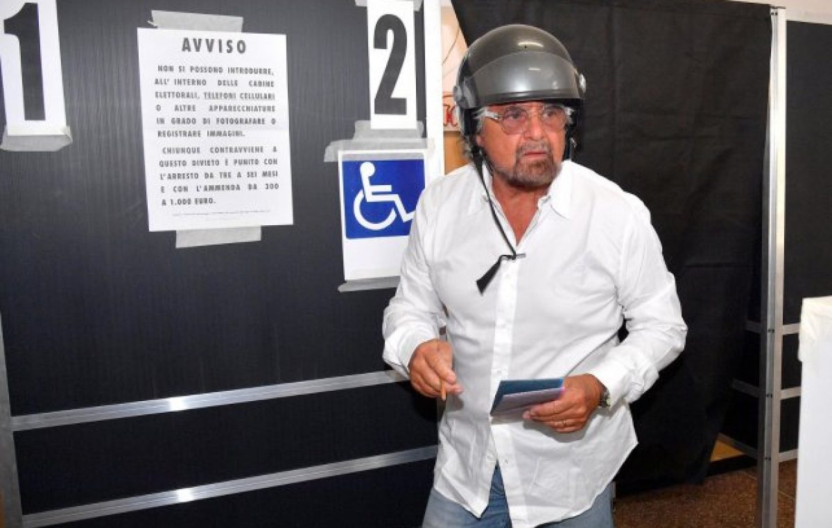 El partido de Beppe Grillo sufrió un duro revés en elecciones municipales italianas