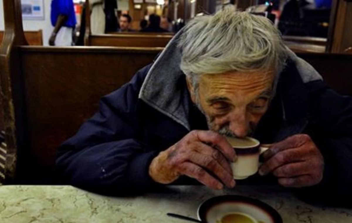 Más de 80 bares de Mendoza ofrecen «café solidario»