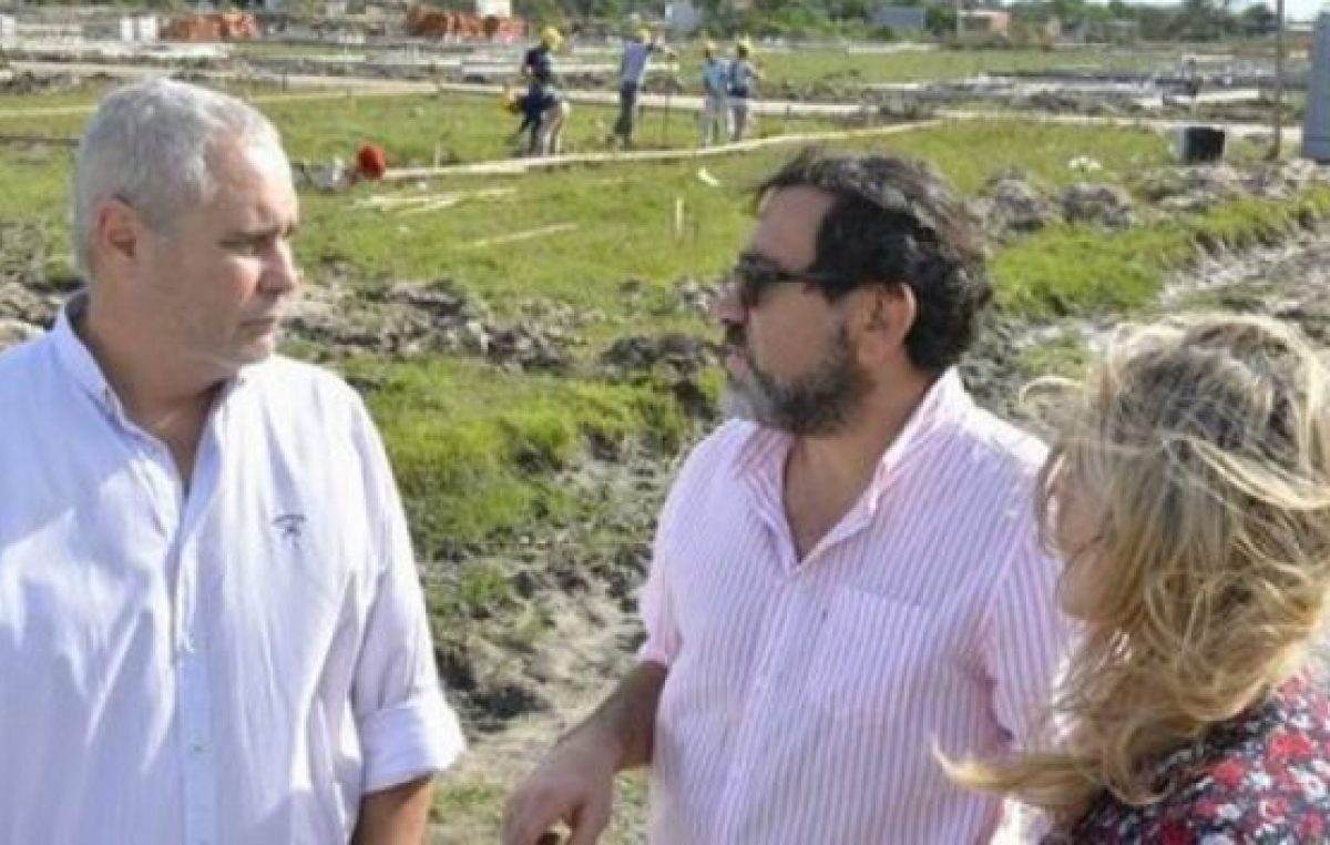 Avanza construcción de viviendas para municipales y personas con discapacidad en Corrientes