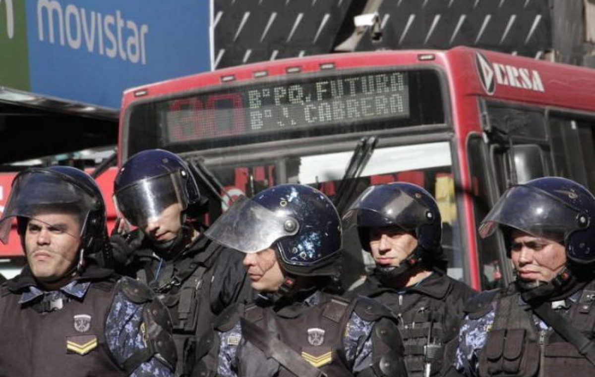 Colectivos circulan normalmente y se mantienen firmes unos 80 despidos en Córdoba