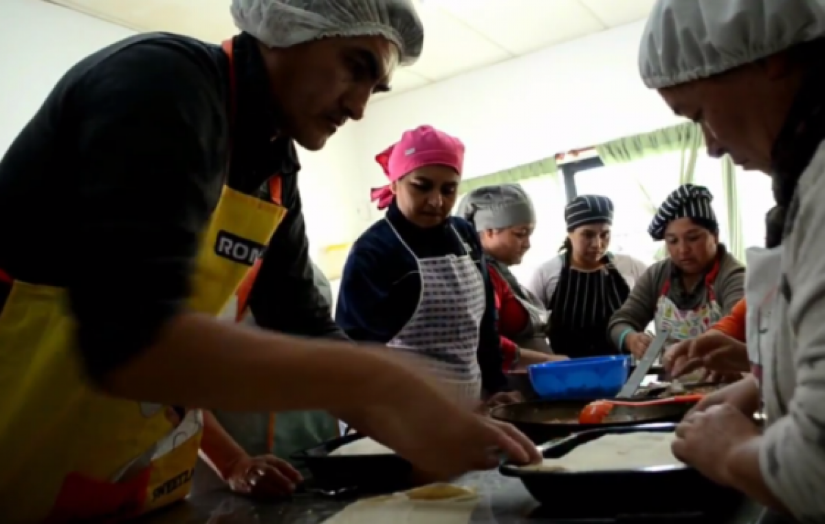 Talleres que abren puertas en Estación Juárez Celman
