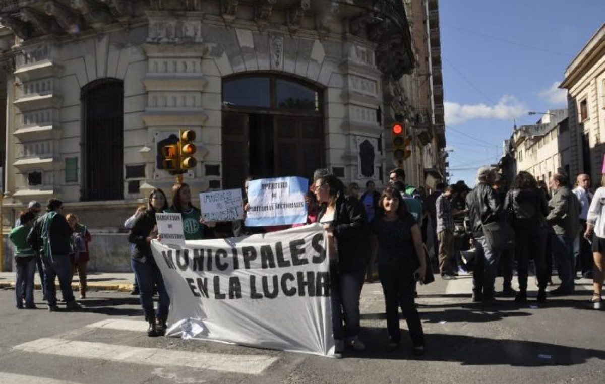 Jerarquizados de Paraná vuelven a las protestas